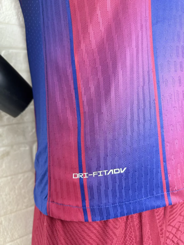 Camiseta FC Barcelona X Ed Sheeran 2025-2026 material