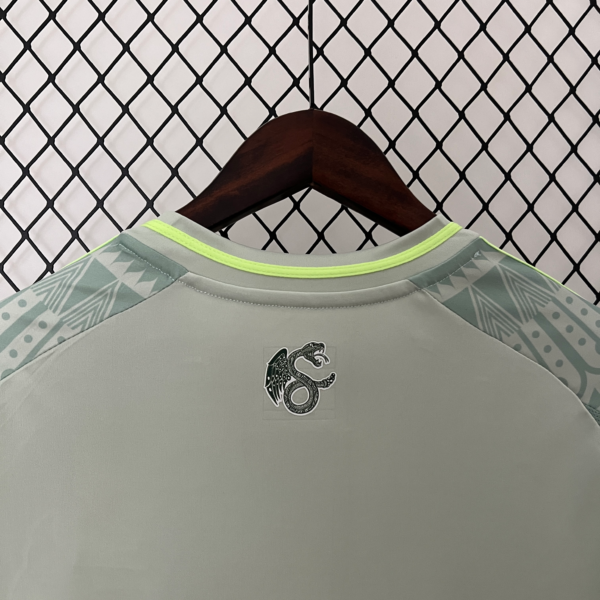 Camiseta Mexico Blanco 2024 cuello posterior