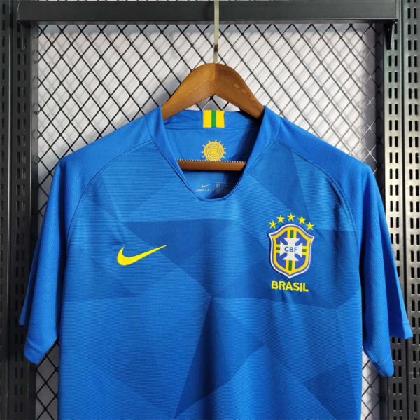 Camiseta Retro Azul Brasil 2018 pecho