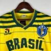 Camiseta Retro Brasil 1984 cuello