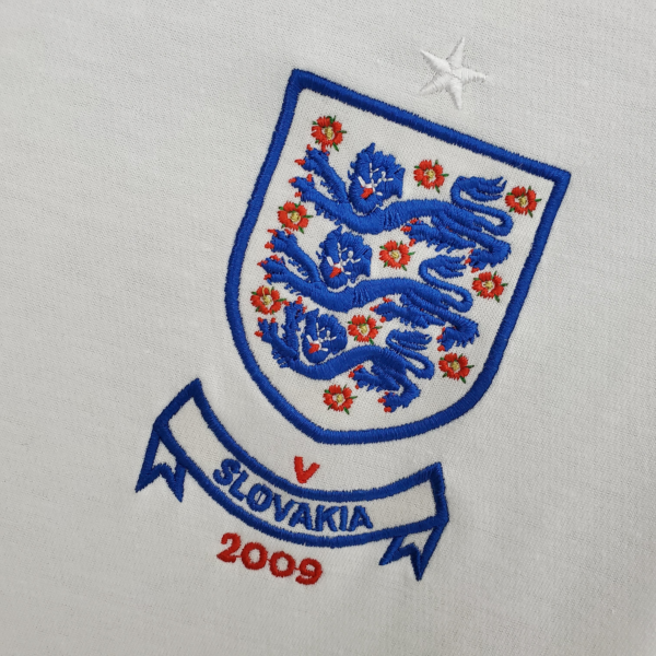 Camiseta Retro Inglaterra 2010 Rooney escudo