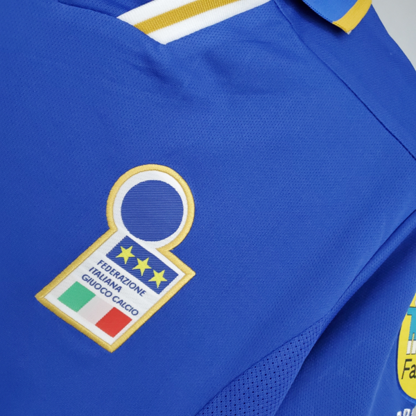 Camiseta retro Italia 1996 Azul escudo
