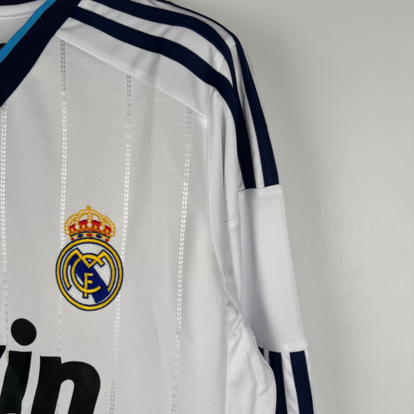 Camiseta retro Ozil Real Madrid 2012-2013 manga larga escudo