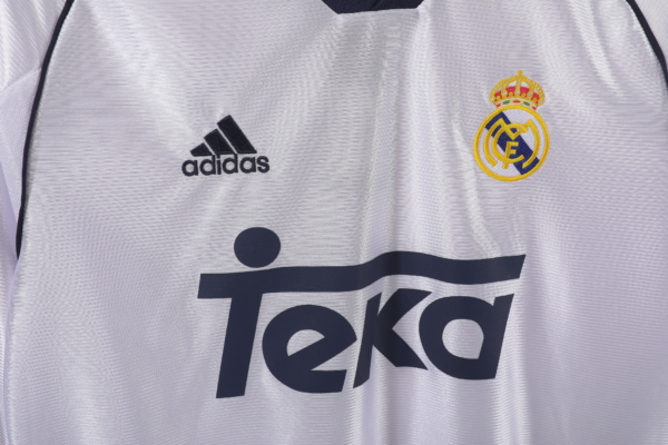 Camiseta retro blanca Real Madrid 1999-2000 manga larga pecho teka