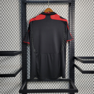 Camiseta retro negra AC Milan 2007-2008 dorsal