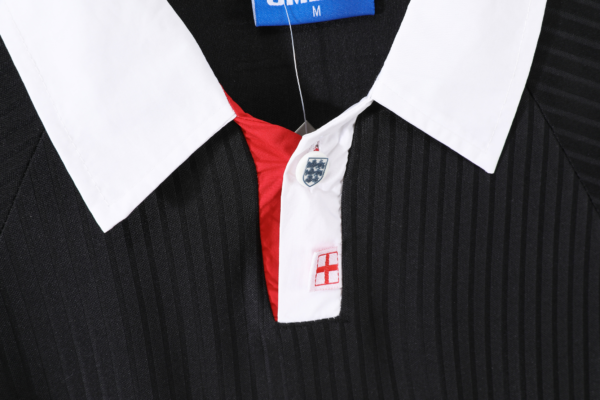 Camiseta retro seleccion Inglaterra negra 1998 cuello camisa