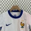 Conjunto Niño Francia 2024 Blanco cuello