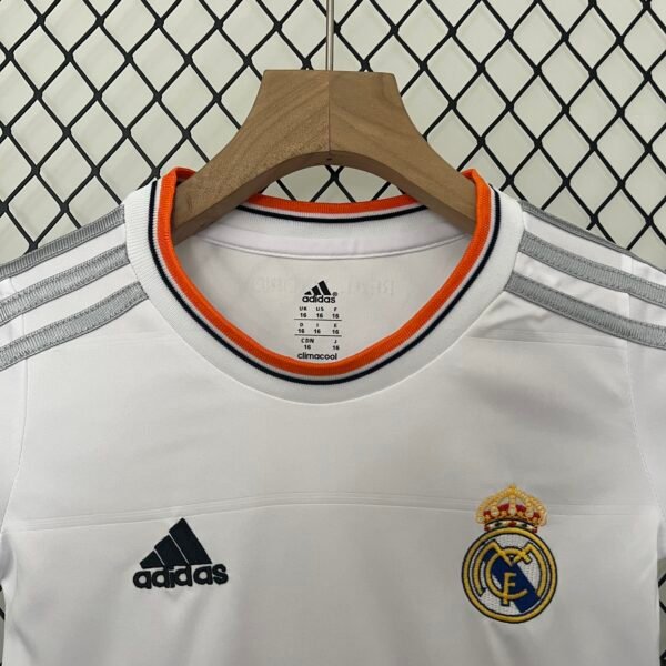 Conjunto retro niño Blanco Real Madrid 2013-2014 cuello