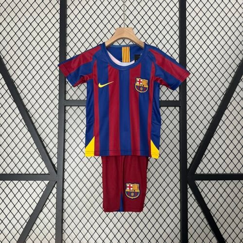 Conjunto retro niño FC Barcelona 2005-2006