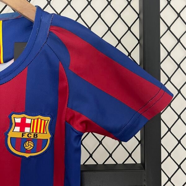 Conjunto retro niño FC Barcelona 2005-2006 manga
