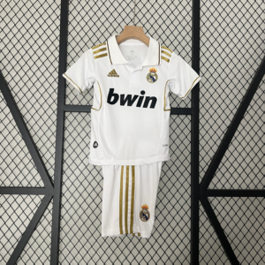 Conjunto retro niño Real Madrid 2011-2012