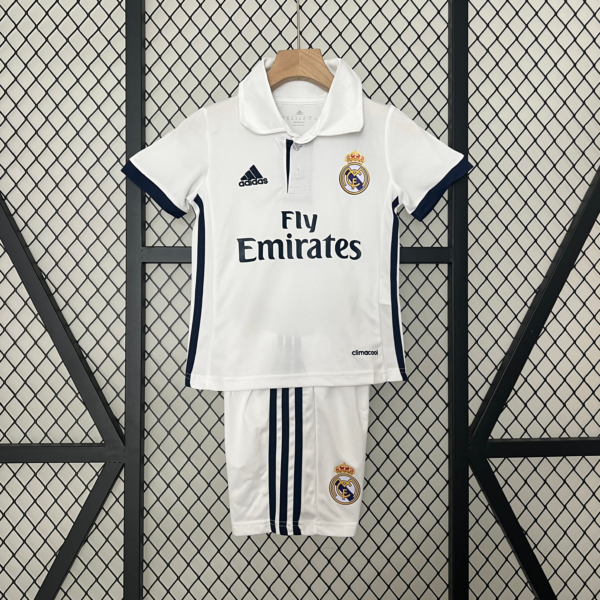 Conjunto retro niño Real Madrid 2016-2017