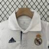 Conjunto retro niño Real Madrid 2016-2017 cuello