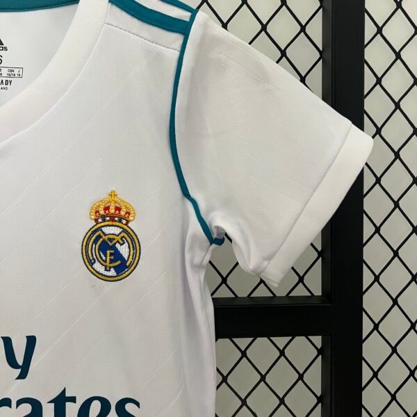 Conjunto retro niño Real Madrid 2017-2018 manga