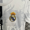 Nuevo Conjunto niño Dragon Real Madrid 2025-2026 escudo superior