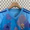 Nuevo Conjunto niño Portero Real Madrid 2025-2026 cuello