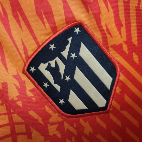 Camiseta Atletico Madrid Naranja 2022-2023 escudo