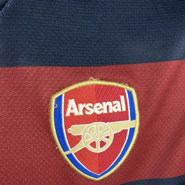 Camiseta Retro Arsenal 2007-2008 Thierry escudo