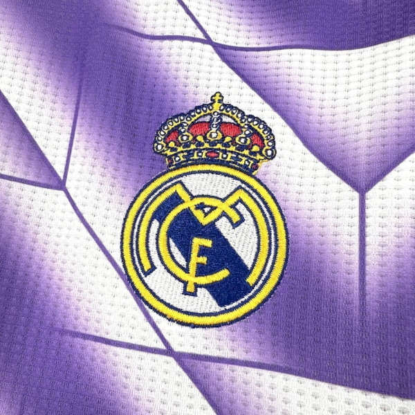 Camiseta LFSTLR Real Madrid Morada 2025-2026 escudo