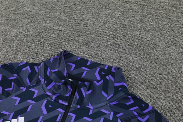 Conjunto Azul chandal niño-adulto Pixselado Real Madrid 2023-2024 cuello