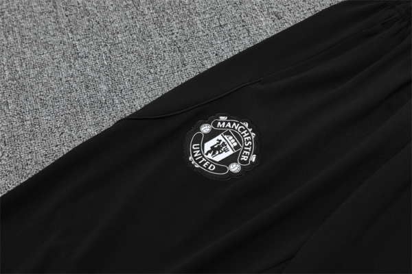 Conjunto Chandal niño-adulto Morado Manchester United 2025-2026 escudo