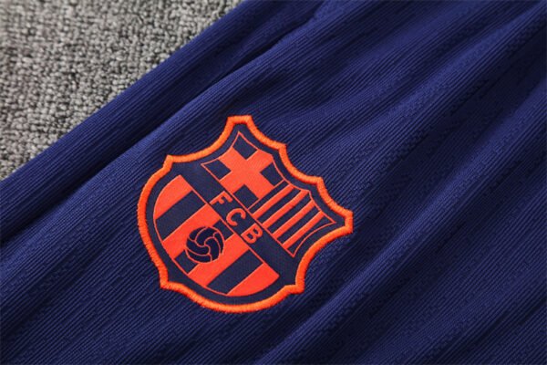 Conjunto chandal niño-adulto Anaranjado FC Barcelona 2024-2025 escudo