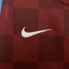 camiseta retro del Aston Villa 2011-2012 logo