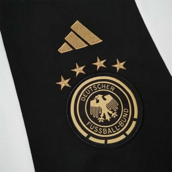 Camiseta Alemania 2022 Havertz escudo