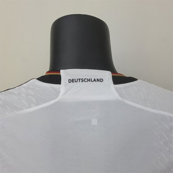 Camiseta Alemania Havertz 2022 cuello