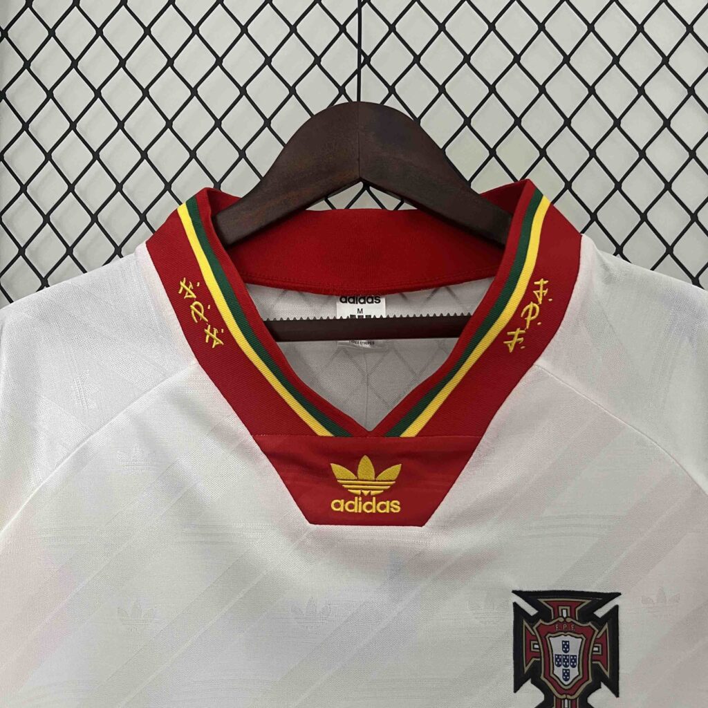Camiseta Retro Blanco 1992-1994 Rui Costa cuello