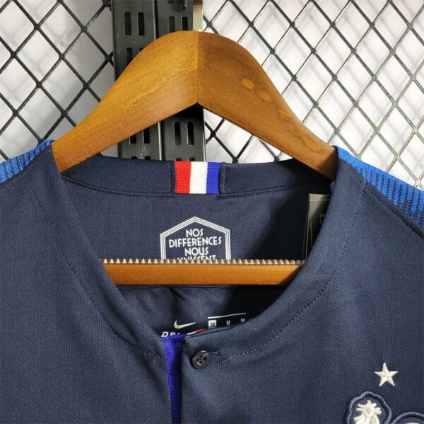 Camiseta Retro Francia 2018 Mbappe cuello
