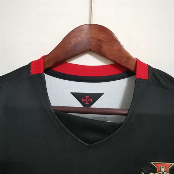 Camiseta Retro Portugal Negro 2015 pecho