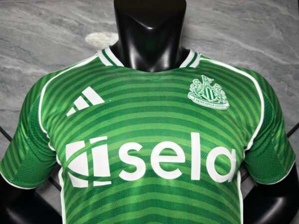 Camiseta Verde Newcastle United 2025-2026 Gordon cuello