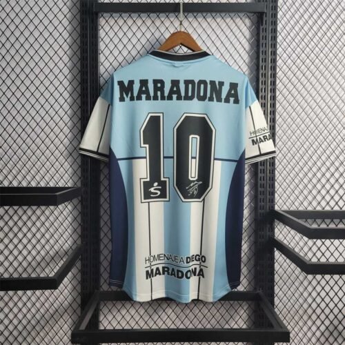 Camiseta retro Argentina 2001 Maradona dorsal