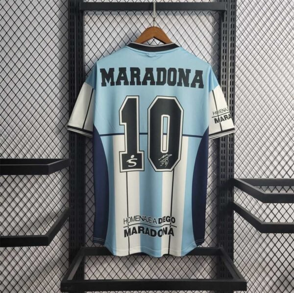 Camiseta retro Argentina 2001 Maradona dorsal