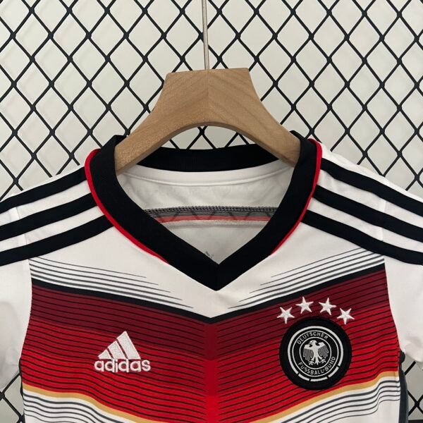 Conjunto Retro niño Alemania 2014 Muller pecho