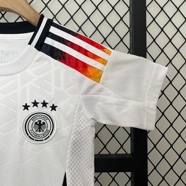 Conjunto niño Alemania 2024 Kroos manic }