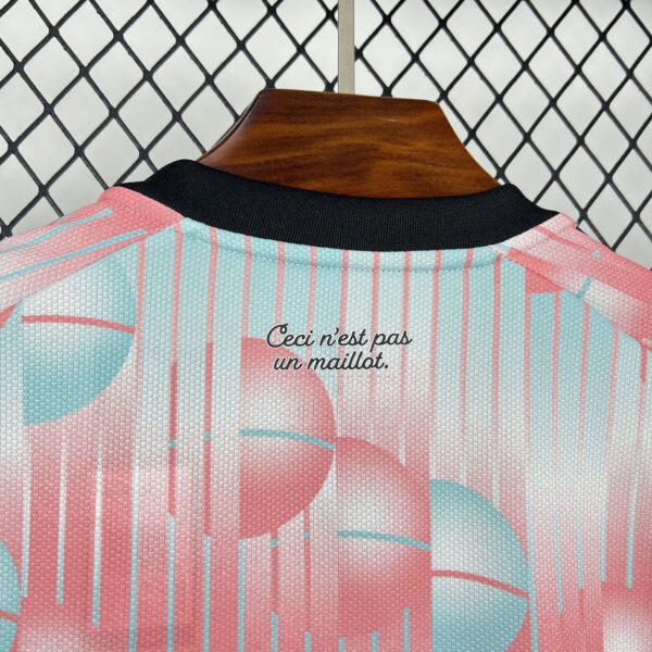 Camiseta Bélgica 2026 Mundial cuello anterior