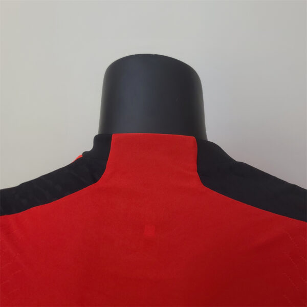 Camiseta Bélgica Mundial 2022 Hazard cuello anterior