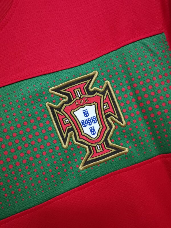 Camiseta Retro Portugal 2010 Deco escudo